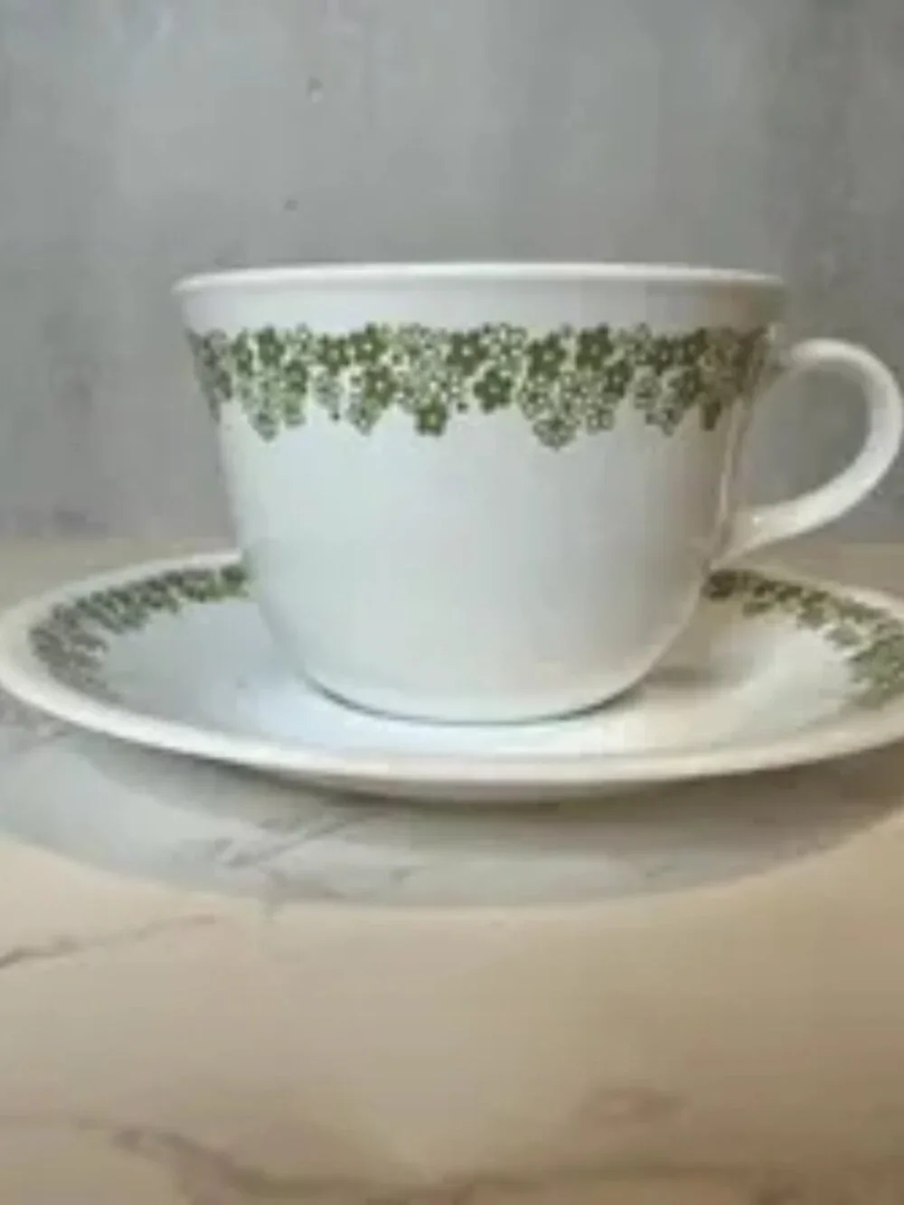 Vintage Corelle Crazy Daisy Spring blossom 4 cups w saucers